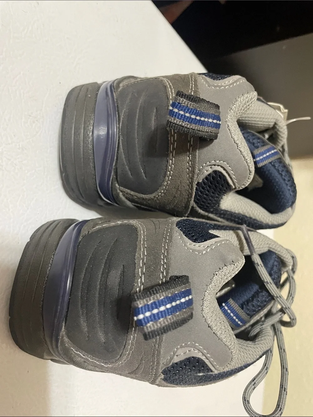 Columbia Excursion Series Men's Gray And Blue Shoes. NWT. Size 8.